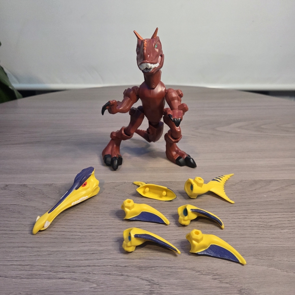 Hasbro Jurassic World Hero Mashers Carnotaurus Dinosaur Figure